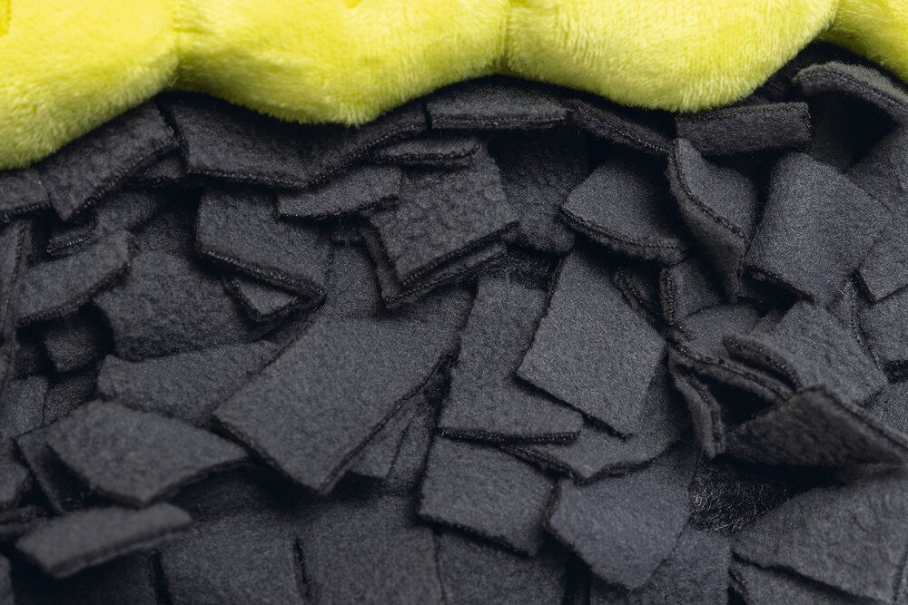 Beeztees Hide and Seek Vlinder - Snuffelmat - Hondenspeelgoed - 5x24.5x30 cm