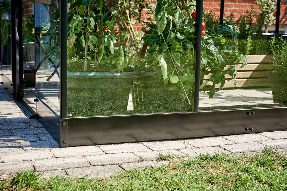 HALLS Qube 816 - Fundering - 3.00 cm - Zwart - 12.00 cm - 5.08 cm
