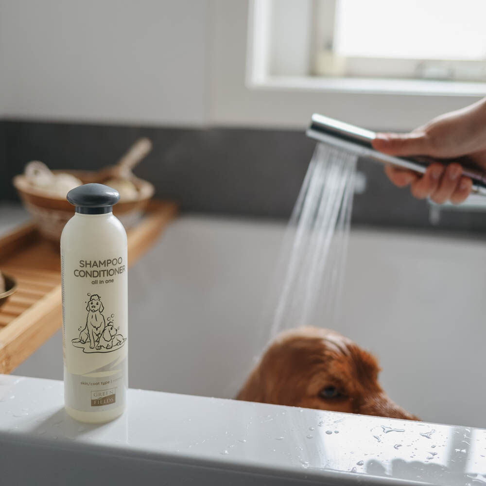Greenfields - Hondenshampoo en Conditioner - 18.50 cm - 270.00 - Transparant - 5.00 cm - 5.00 cm
