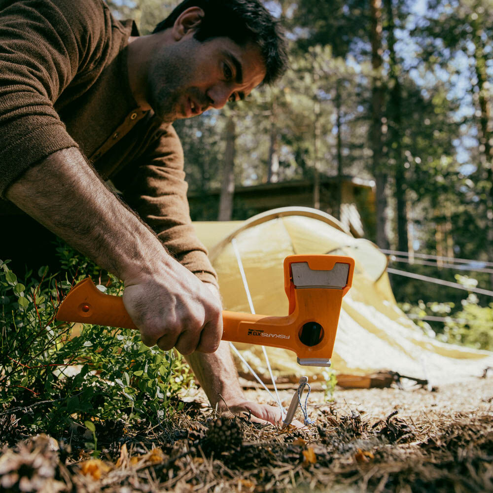 Fiskars X13 - Vrijetijdsbijl - Oranje