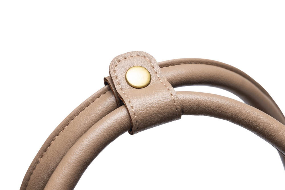 Designed by Lotte Tebby - Draagtas - Beige