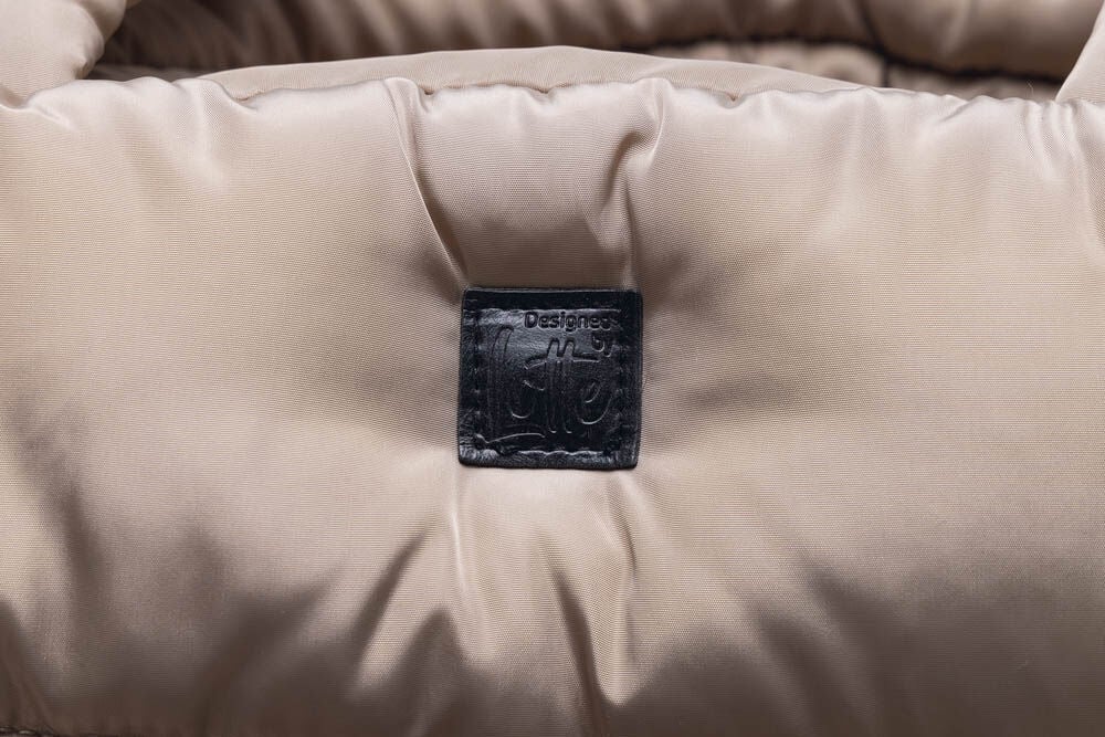 Designed by Lotte Tico - Draagtas - Beige