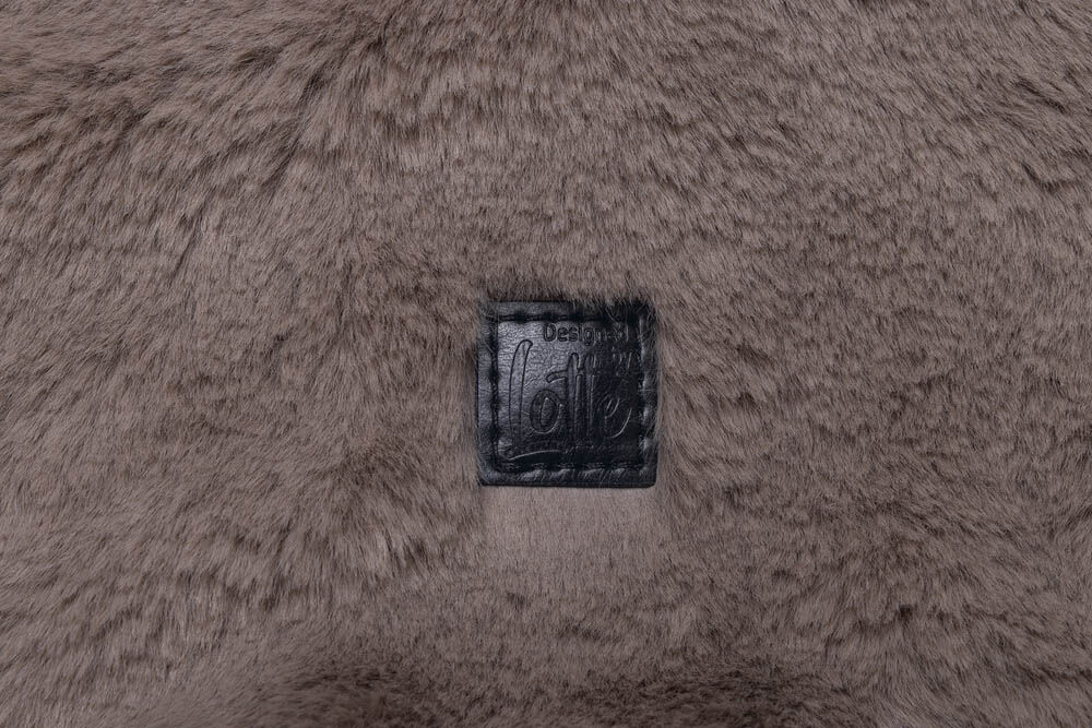 Designed by Lotte Laki - Draagtas - Taupe