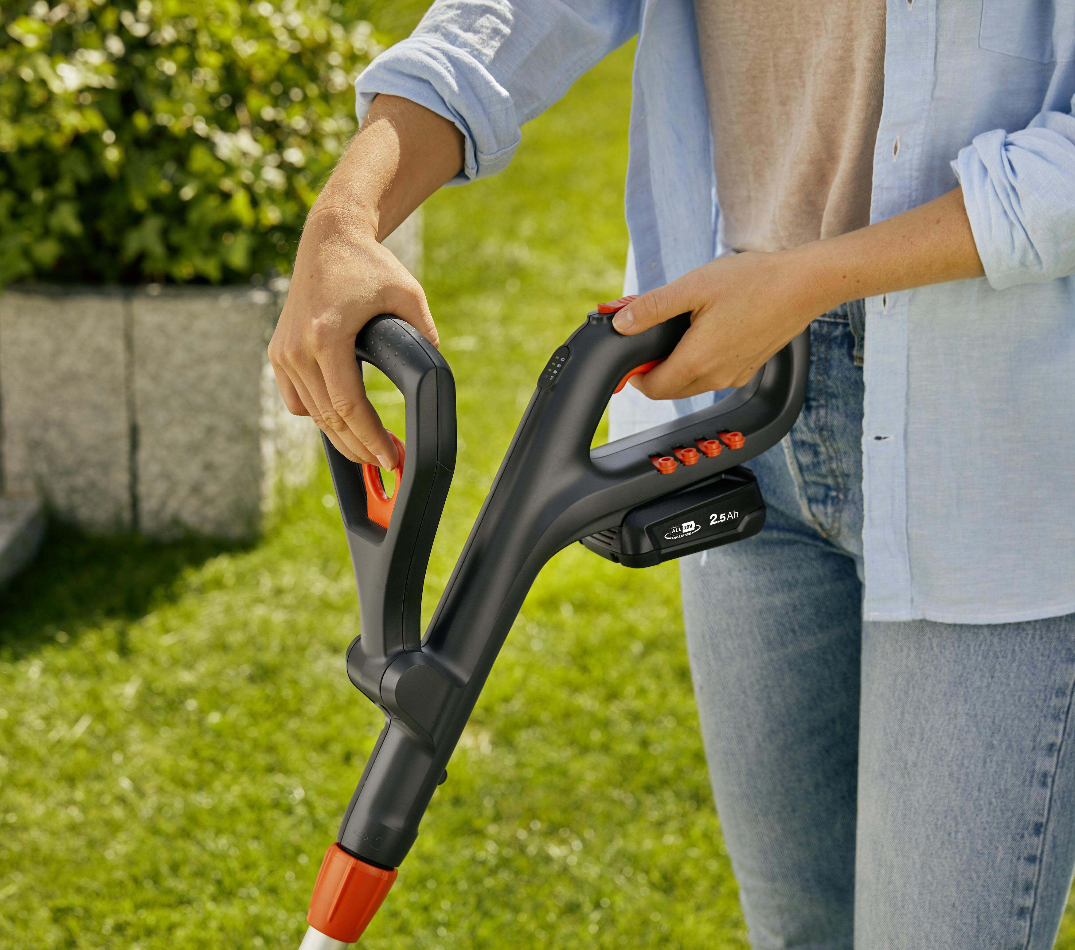 GARDENA ComfortCut 23/18V P4A set (incl. accu en lader) - Accu-trimmer - 23cm