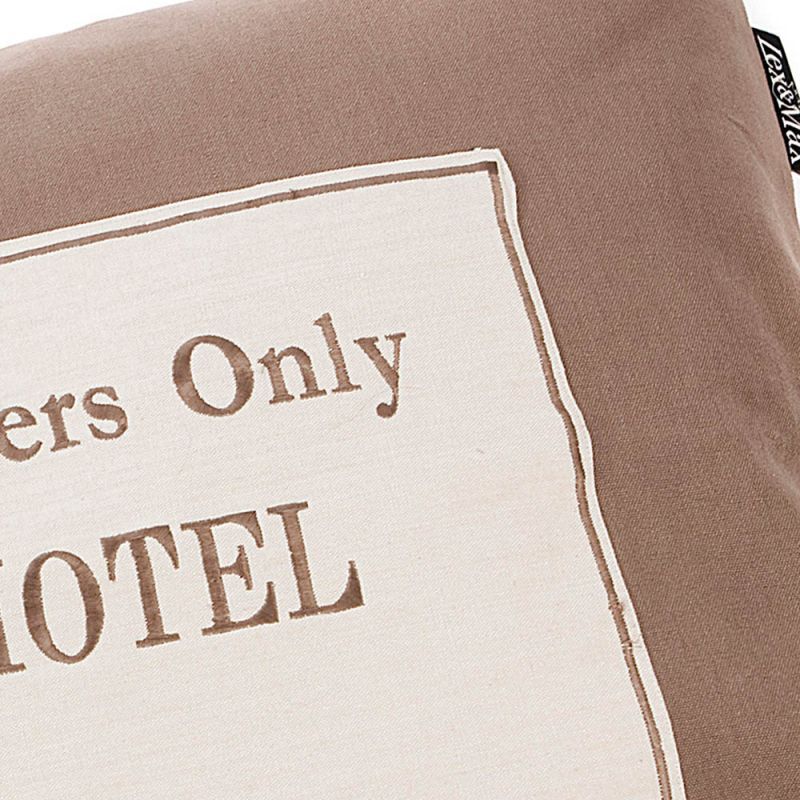Lex & Max Hotel - hondenkussen - Taupe - 15x70x100 cm