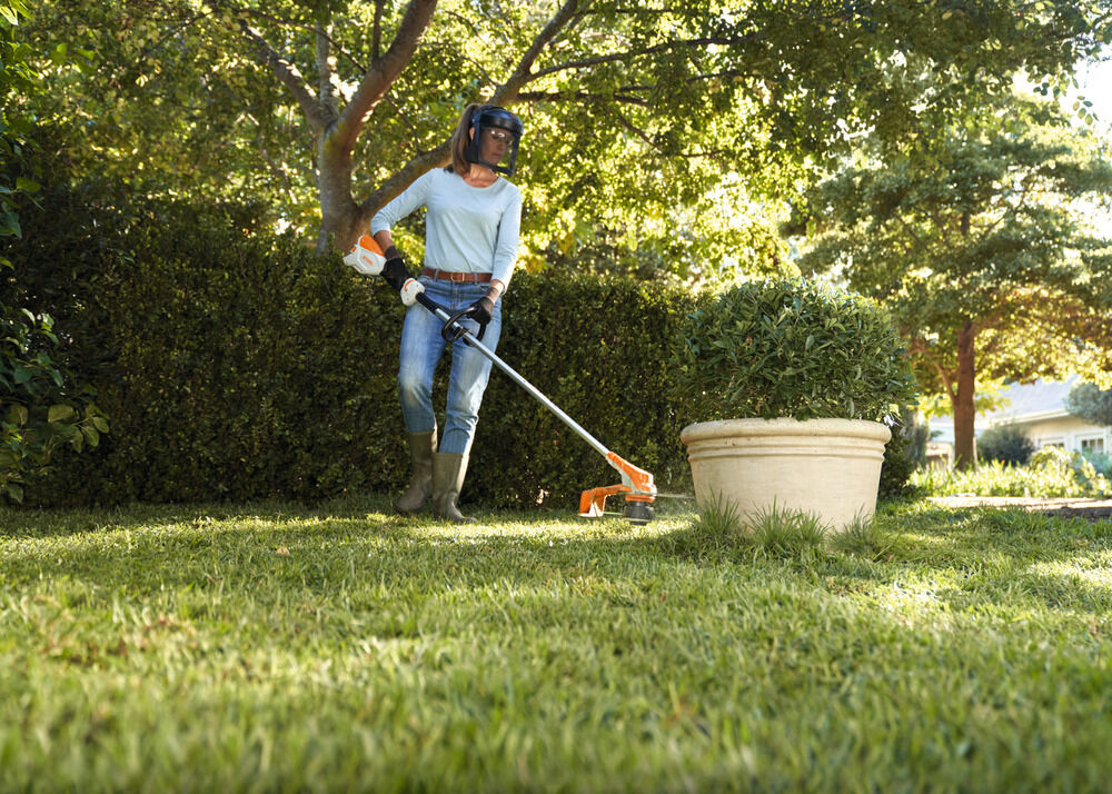 STIHL FSA 60 R Set - Bosmaaier (incl. accu en lader) -