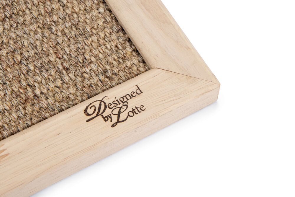 Designed by Lotte Poezels - Krabplank - Hout - Naturel - 70x50x2 cm
