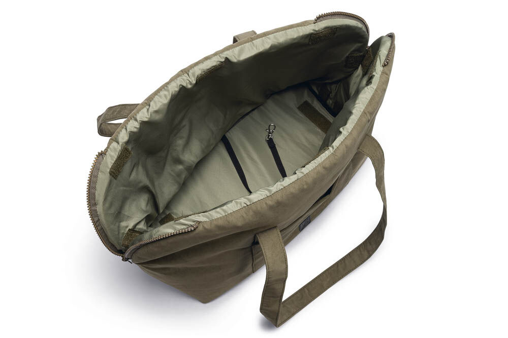 Designed by Lotte Bundu - Draagtas - Groen