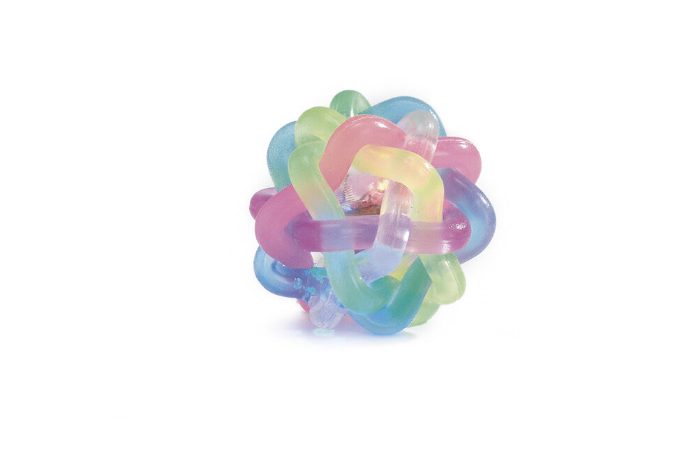 Beeztees Latex  Lichtbal met Knipperlicht - Kattenspeeltje Beeztees Latex  Lichtbal met Knipperlicht - Kattenspeeltje