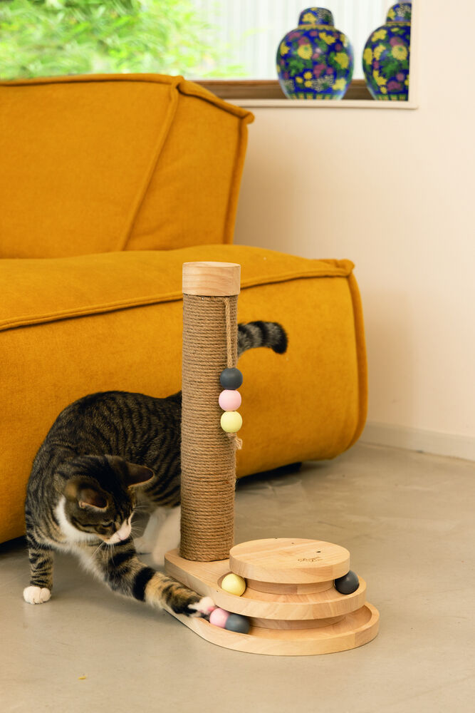 Designed by Lotte Inez - Krabpaal - Naturel - 38x38x47.5 cm