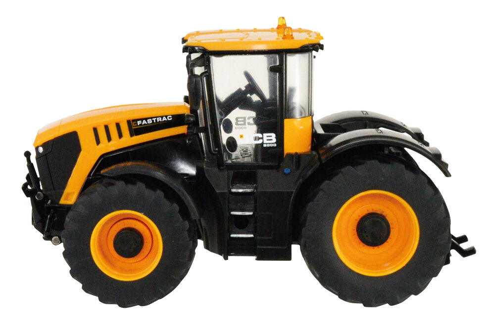 Britains JCB 8330 Fastrac 1:32 - Tractoren