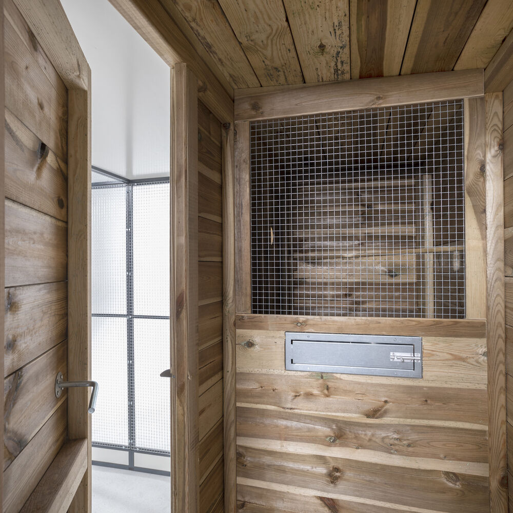 Voldux R10 - Volière - Naturel/zwart - Links