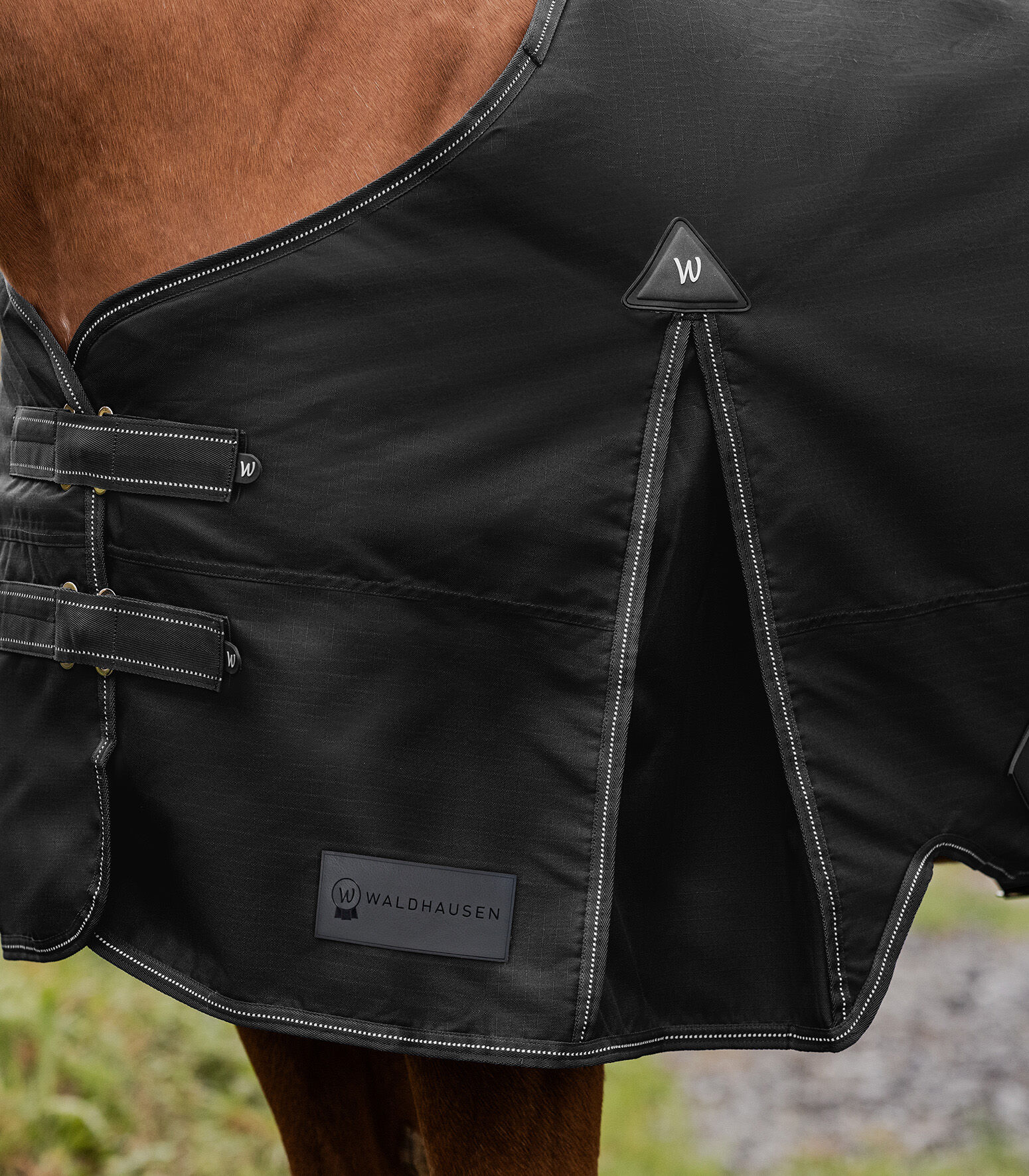 Waldhausen Arctic 300 gr - Winterdeken - Paardendeken - 1.00 cm - Zwart - 1.00 cm - 115/165 - 1.00 cm