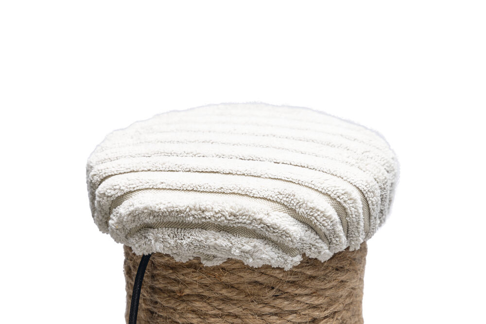 Designed by Lotte Ribbed - Krabpaal - Lichtgrijs - 51x35x35.5 cm