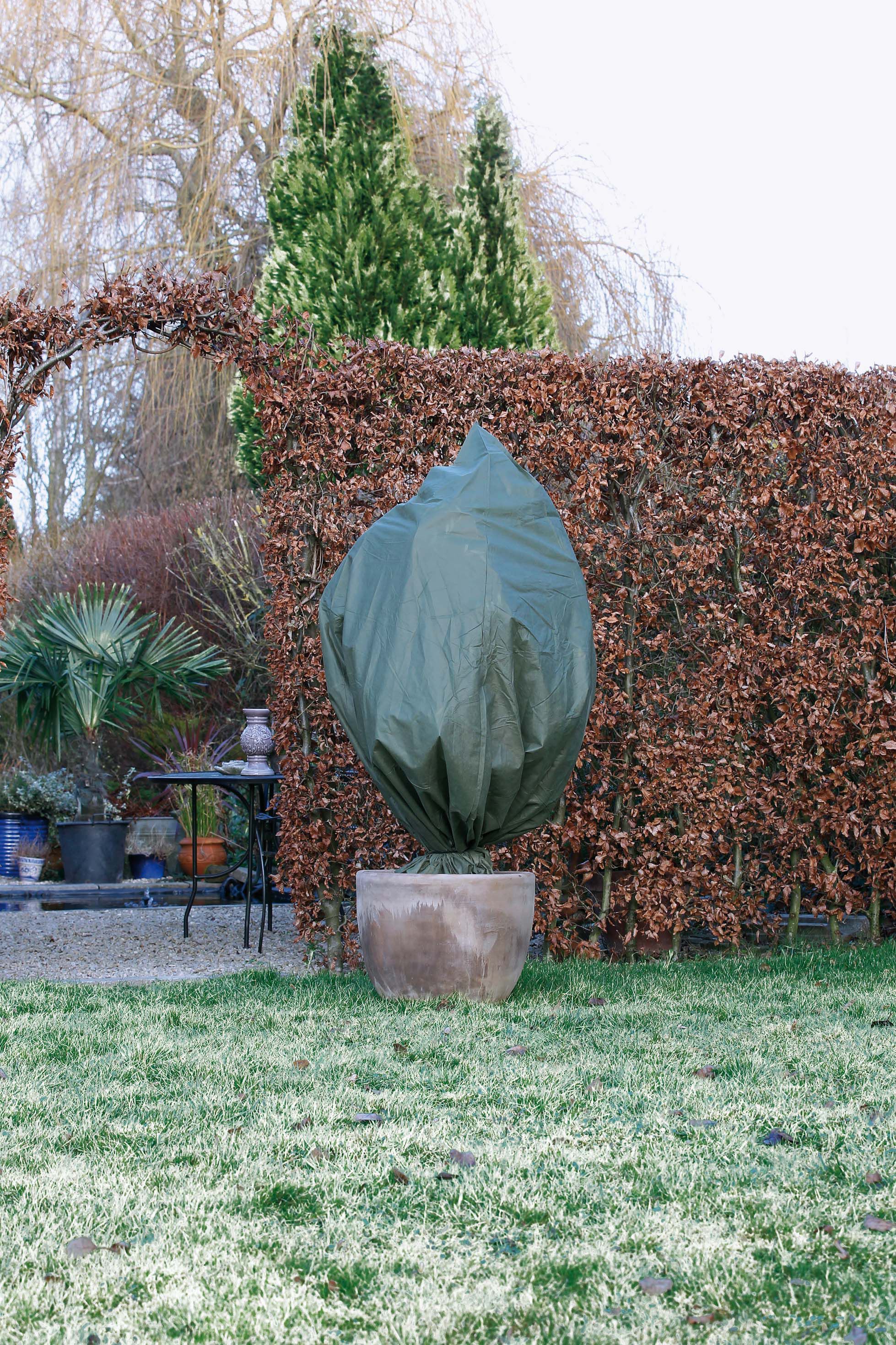 Nature Winterafdekhoes - 3 stuks - 37.00x50.00x50.00 cm Nature Winterafdekhoes - 3 stuks - 37.00x50.00x50.00 cm
