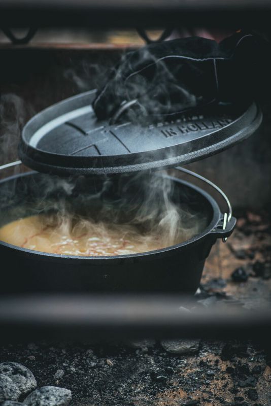 The Windmill Cast Iron Dutch Oven - Pan 5,9L