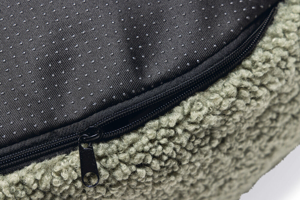 Designed by Lotte Yndis - Hondenkussen - Bouclé - Ovaal - 15.00 cm - Antraciet - 85.00 cm - XL - 115.00 cm