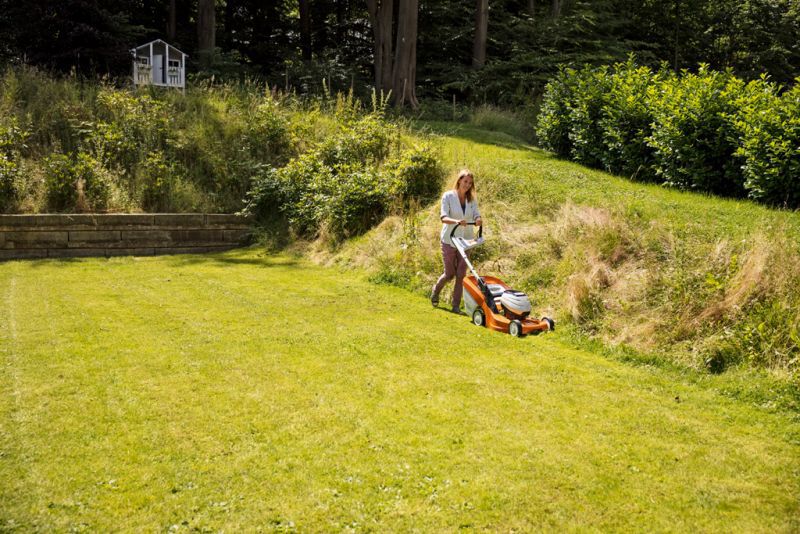 STIHL RMA 443 C (incl accu en lader) - Accu-grasmaaier - 350 m2