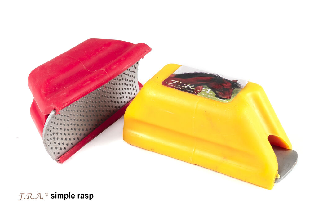 F.R.A. Simple Hoefrasp Grof - Hoef verzorging - Rood - 5.3x5.3x11.5 cm