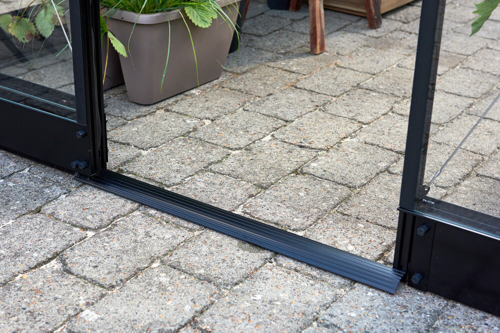 HALLS Qube 816 - Fundering - 3.00 cm - Zwart - 12.00 cm - 5.08 cm