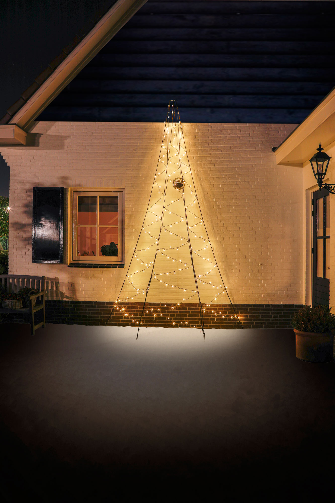 Fairybell 4 meter - Muurkerstboom - 400 cm - 240 lampjes - Warm wit Fairybell 4 meter - Muurkerstboom - 400 cm - 240 lampjes - Warm wit